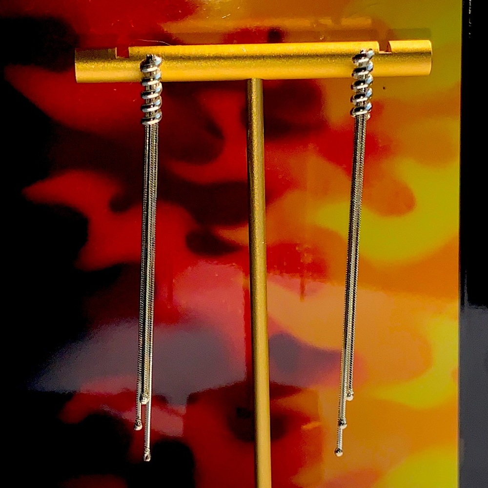 Sterling silver geometric design dangle earrings